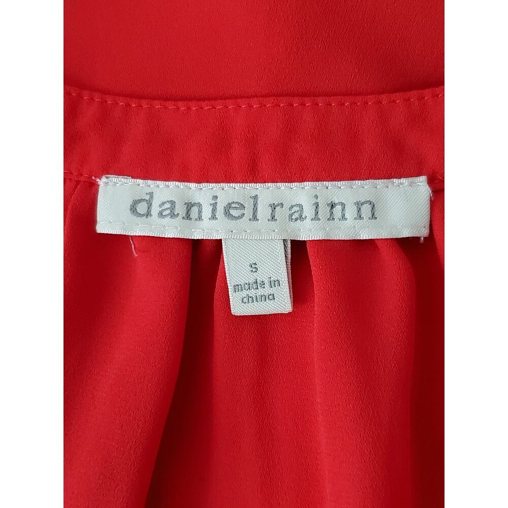 DANIEL RAINN Women's Pinkish Red Sleeveless Button Up Sheer Top Sz S - Picture 7 of 9